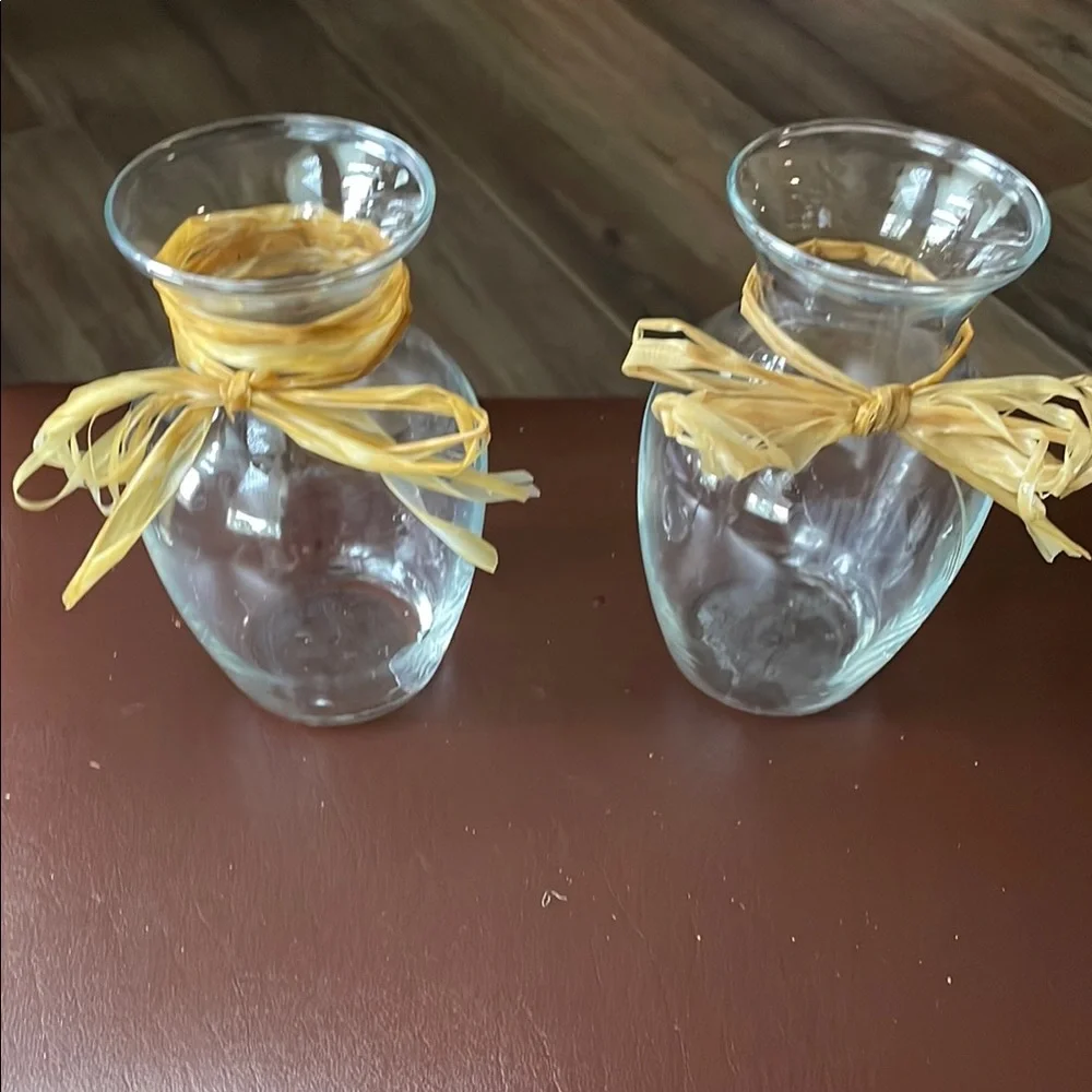 2 Spring Floral Arrangements in Glass Vases